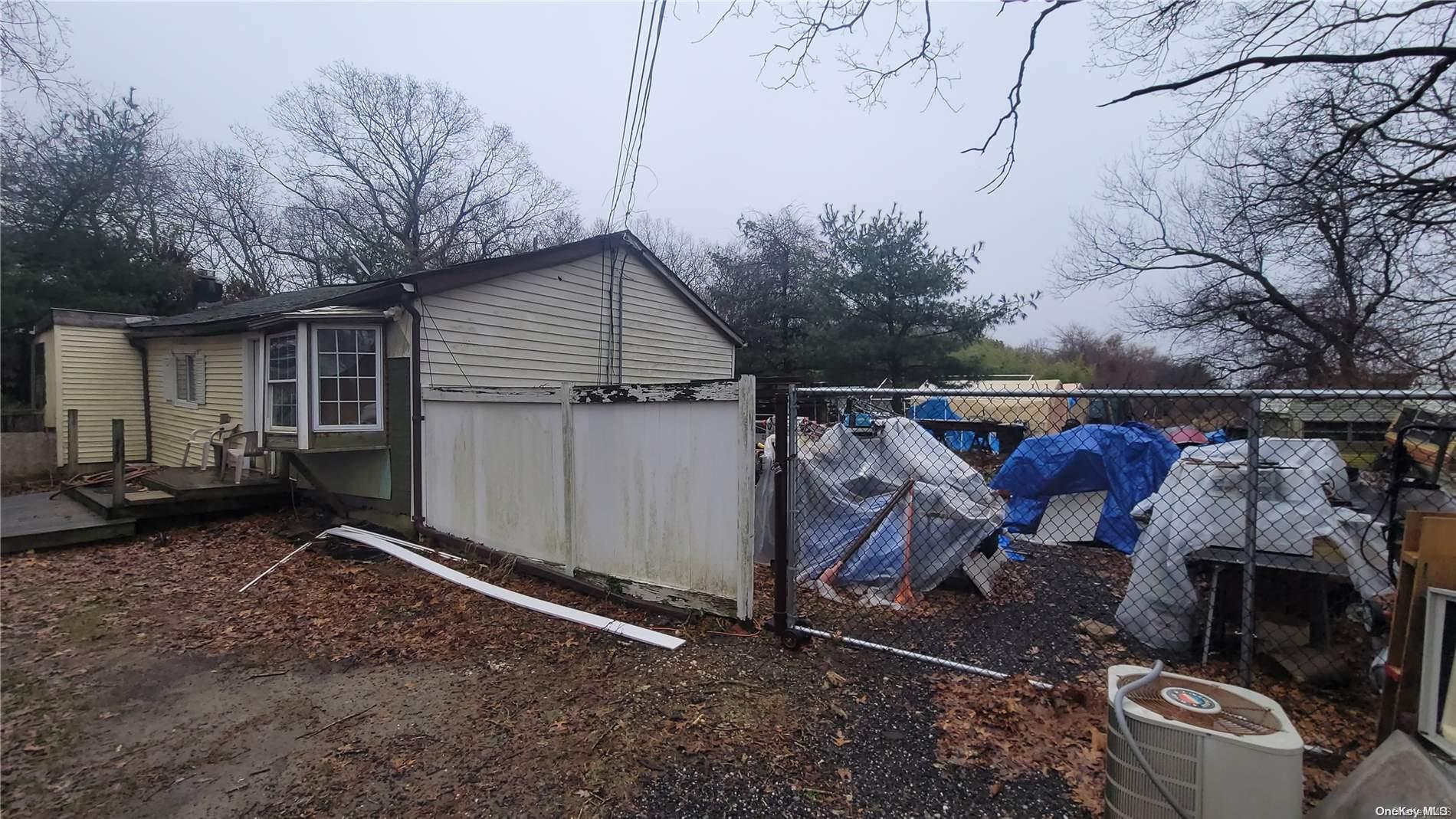 222 Country Road Property Photo 15