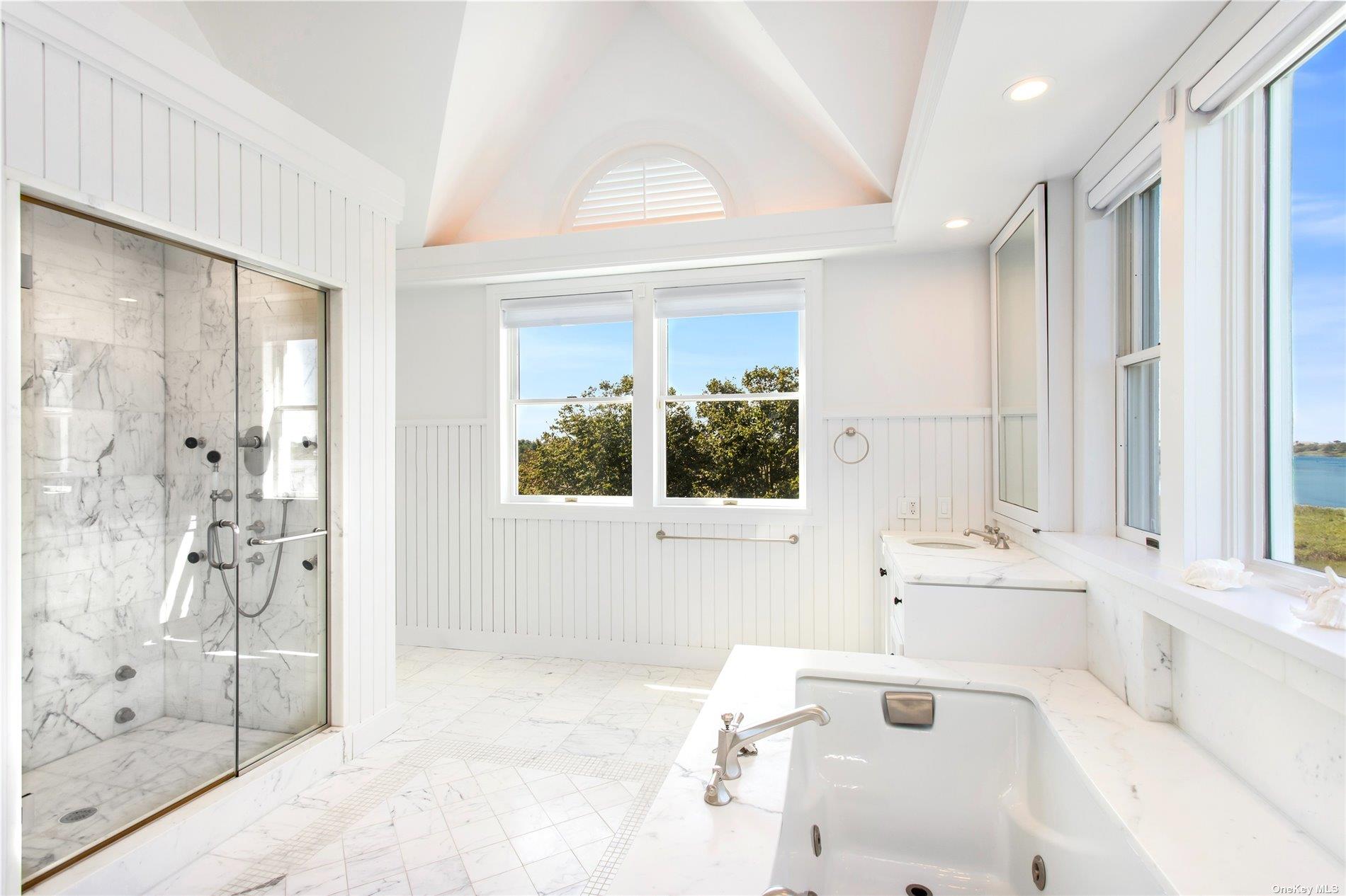 157 Dune Road Property Photo 15