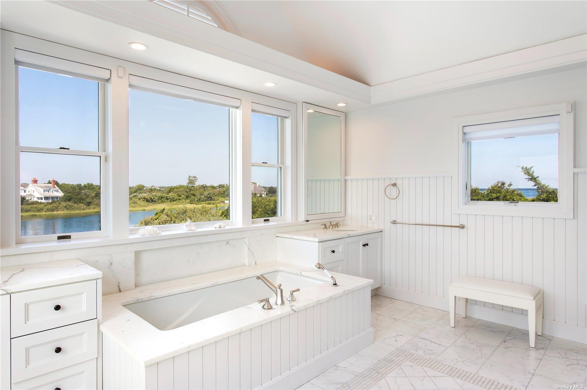 157 Dune Road Property Photo 16
