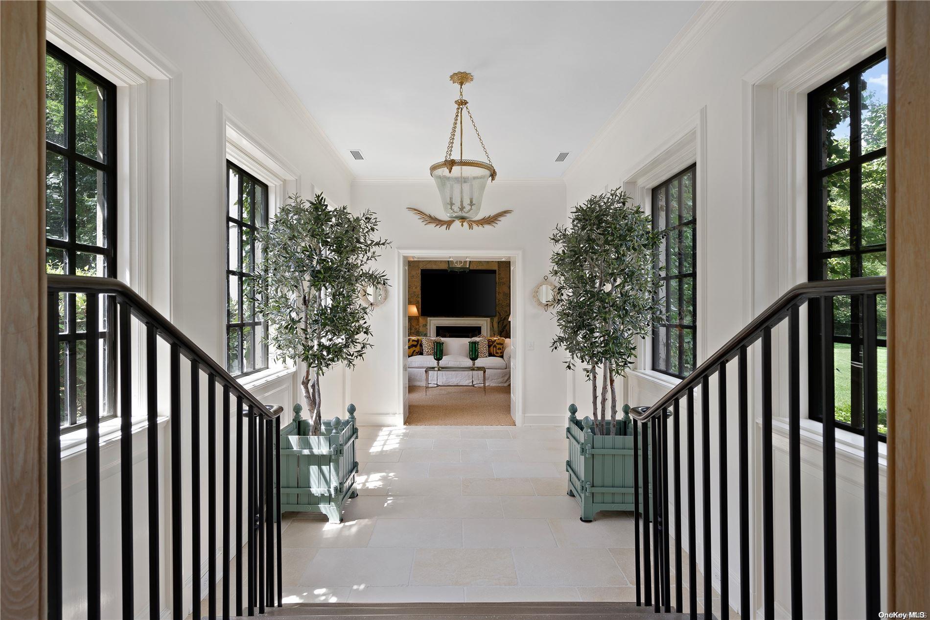 339 Duck Pond Road Property Photo 8