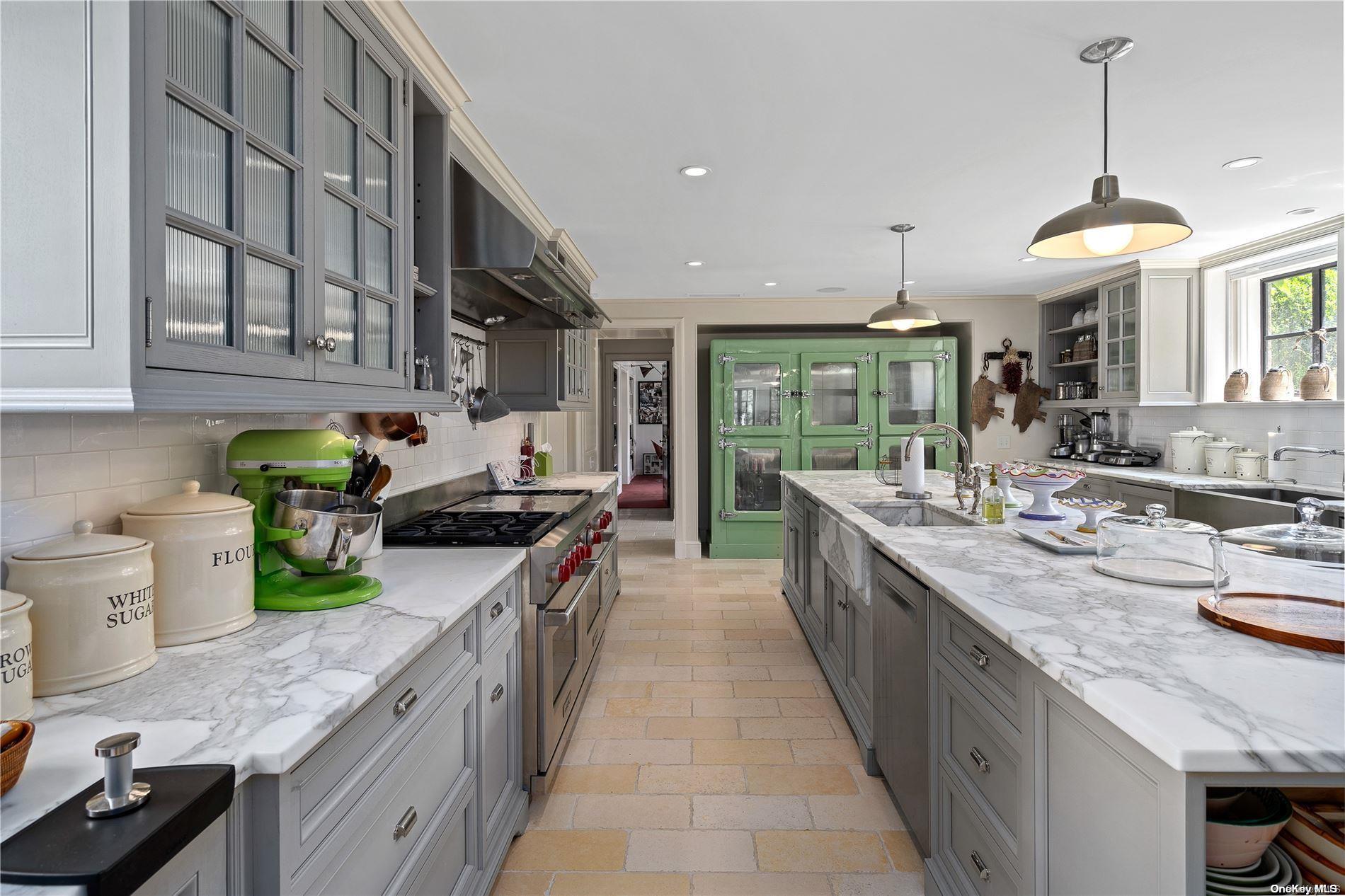 339 Duck Pond Road Property Photo 14