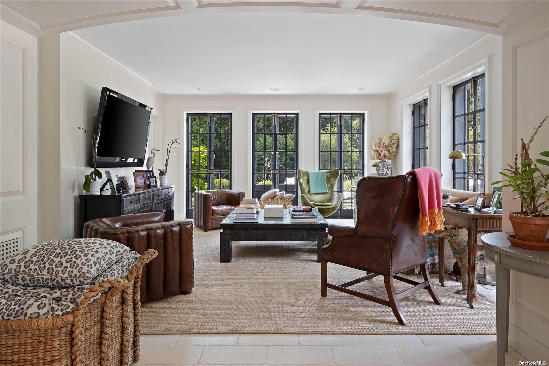 339 Duck Pond Road Property Photo 16