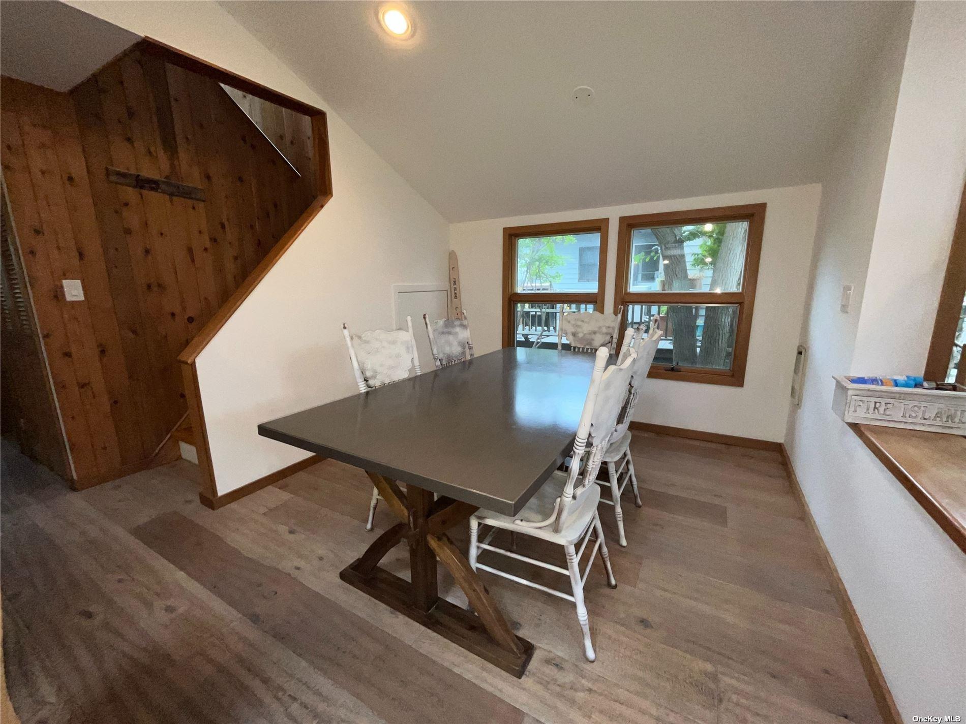 197 Cottage Walk Property Photo 3