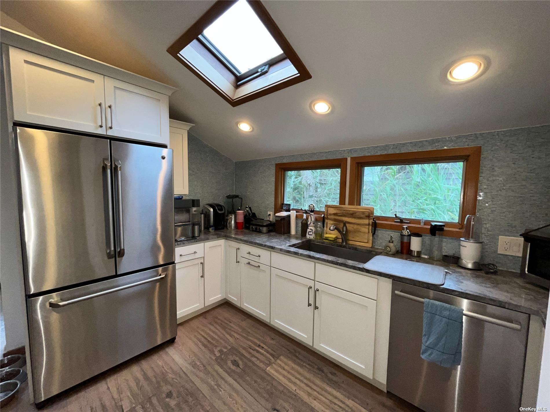 197 Cottage Walk Property Photo 4