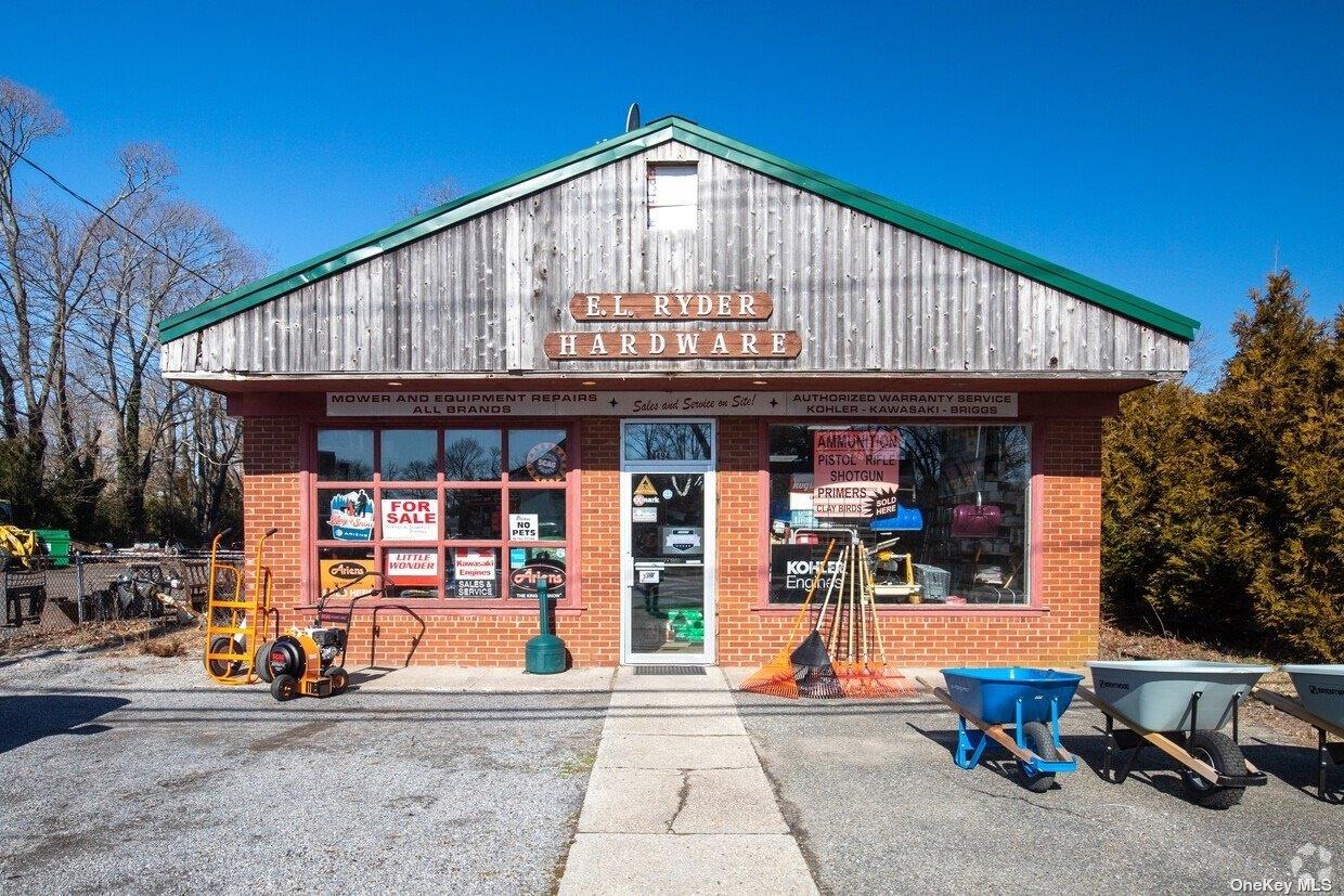 494 & 500 Montauk Highway Property Photo 10