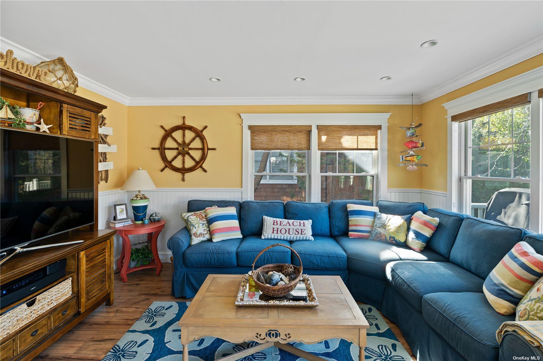 672 Ocean Breeze Property Photo 11