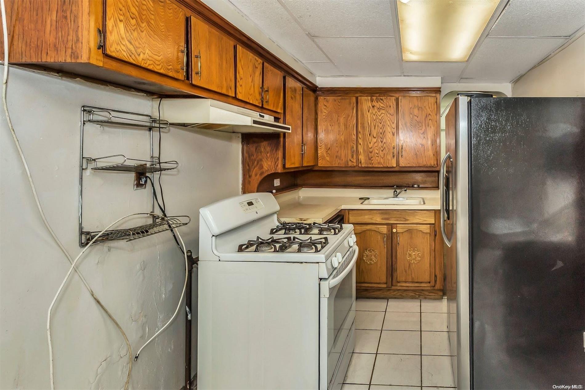 1204 E 84th Street Property Photo 6