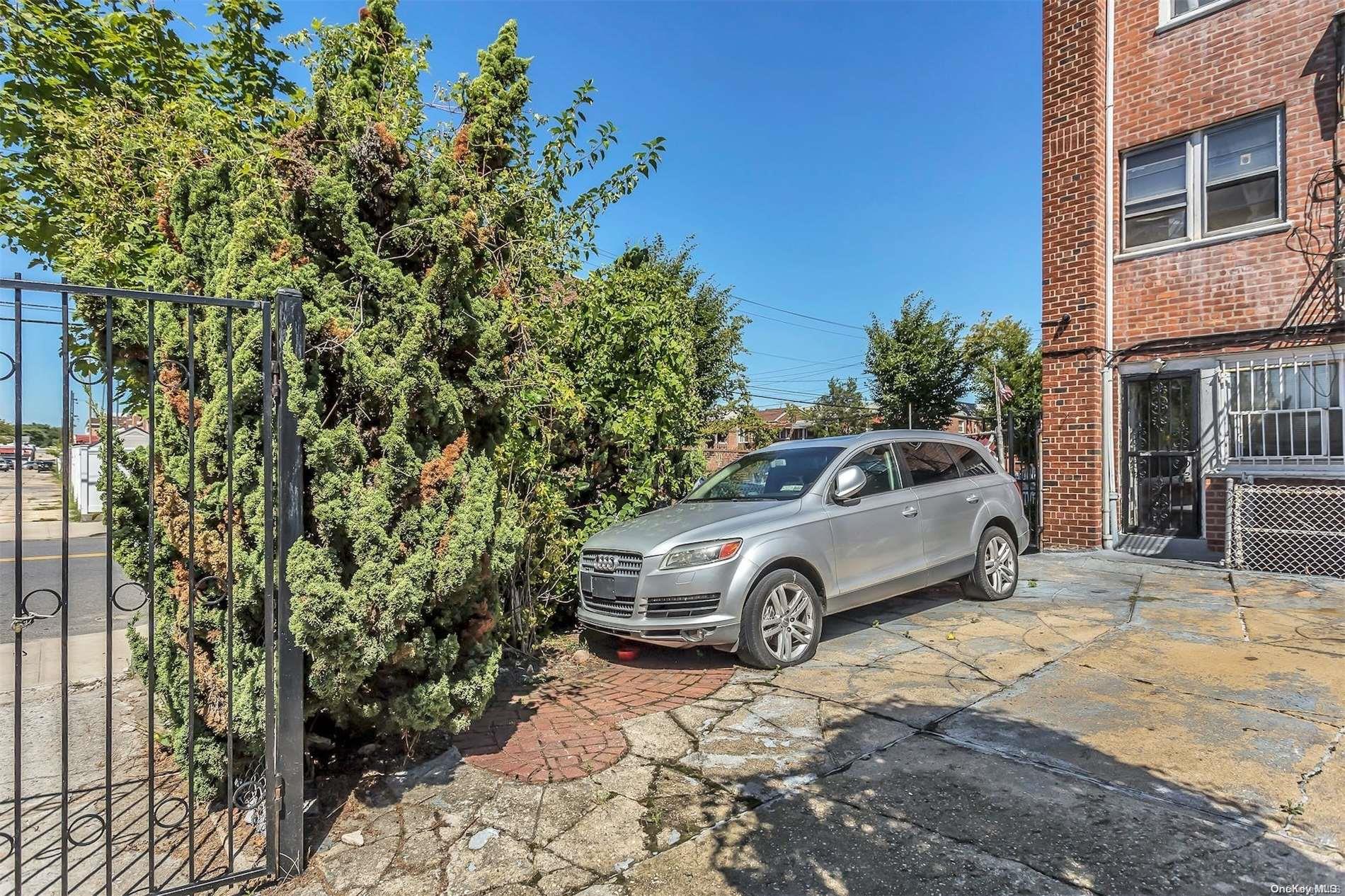1204 E 84th Street Property Photo 14