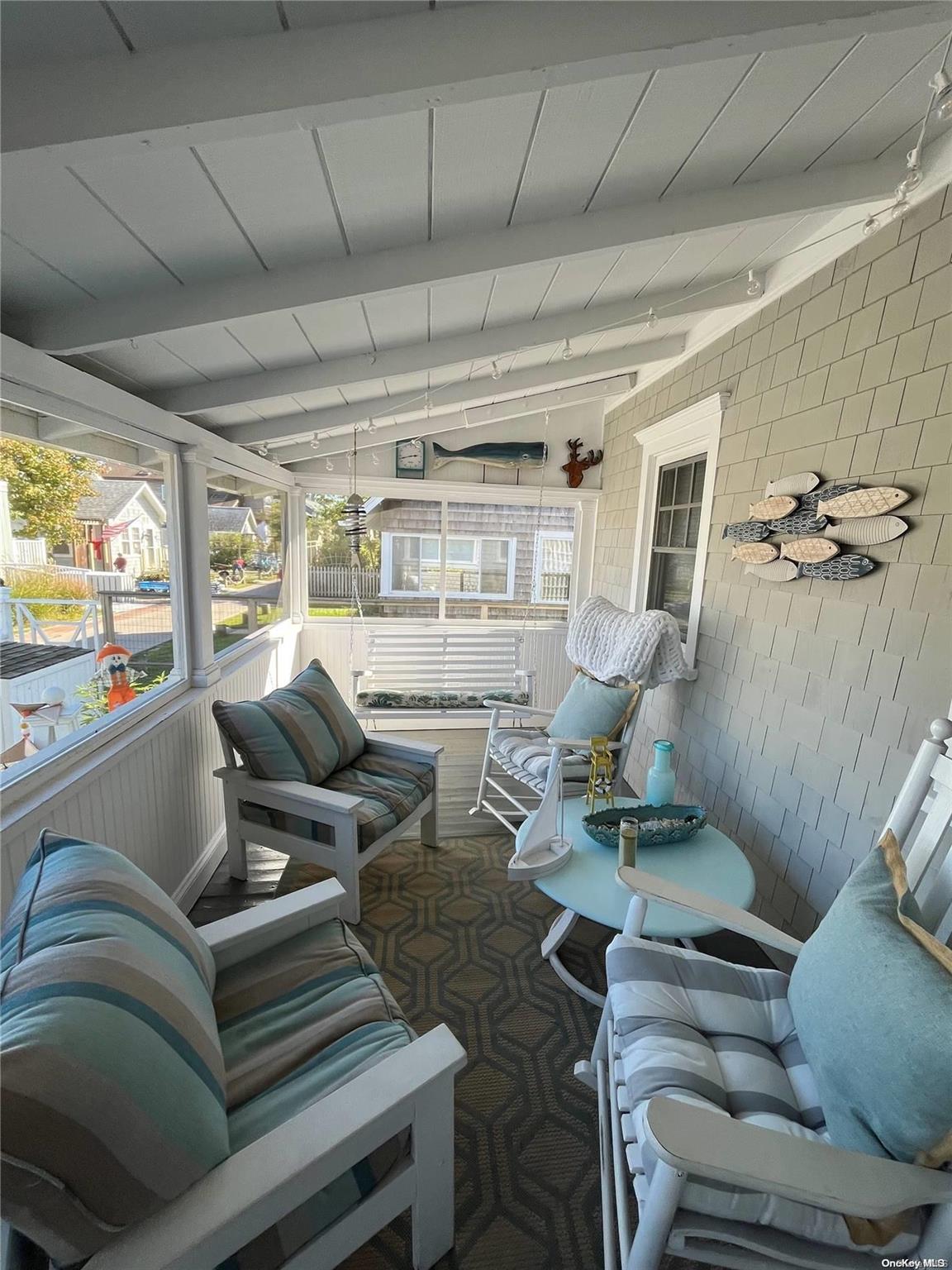647 Ocean Breeze Property Photo 4