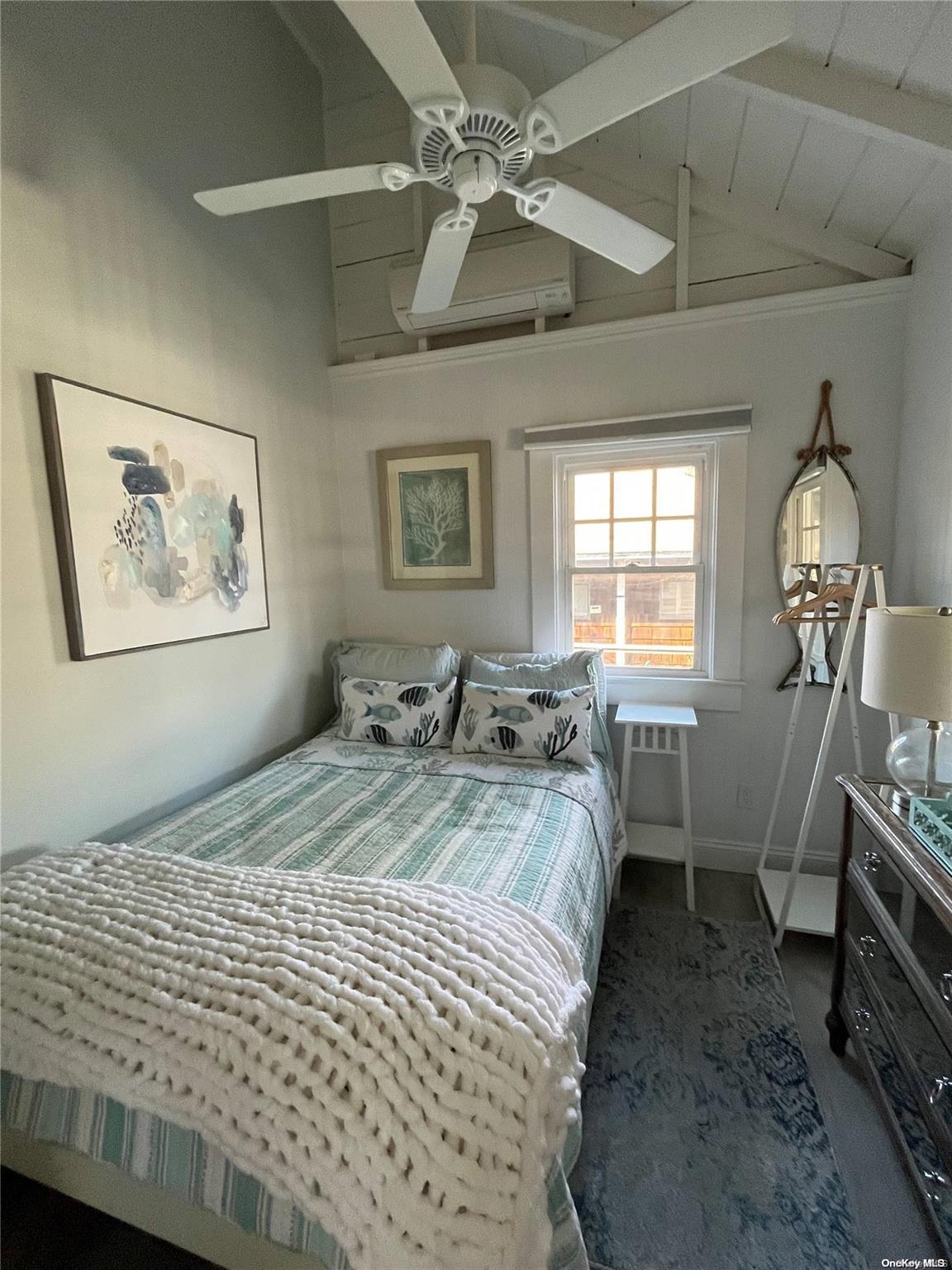647 Ocean Breeze Property Photo 9