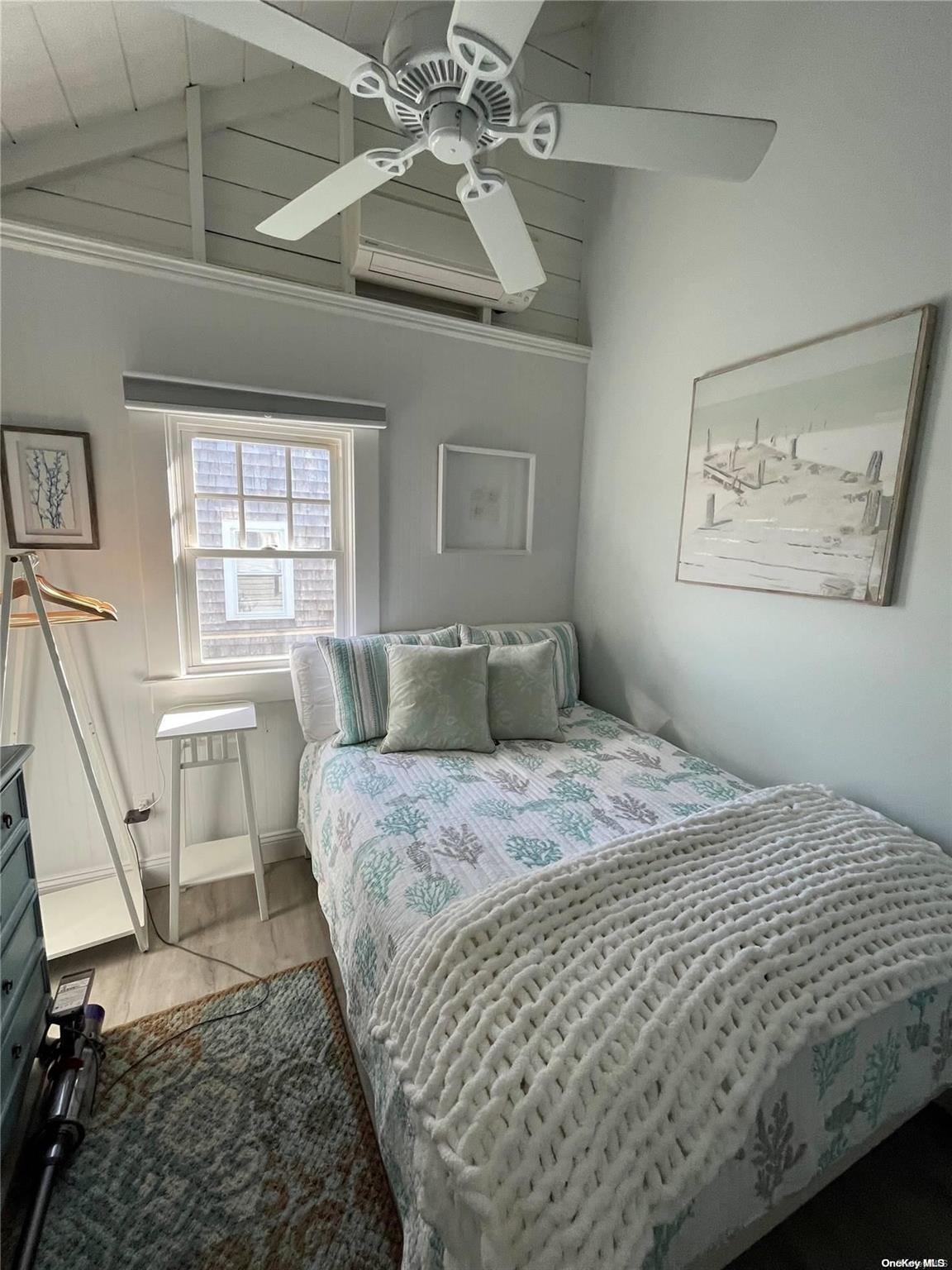 647 Ocean Breeze Property Photo 10