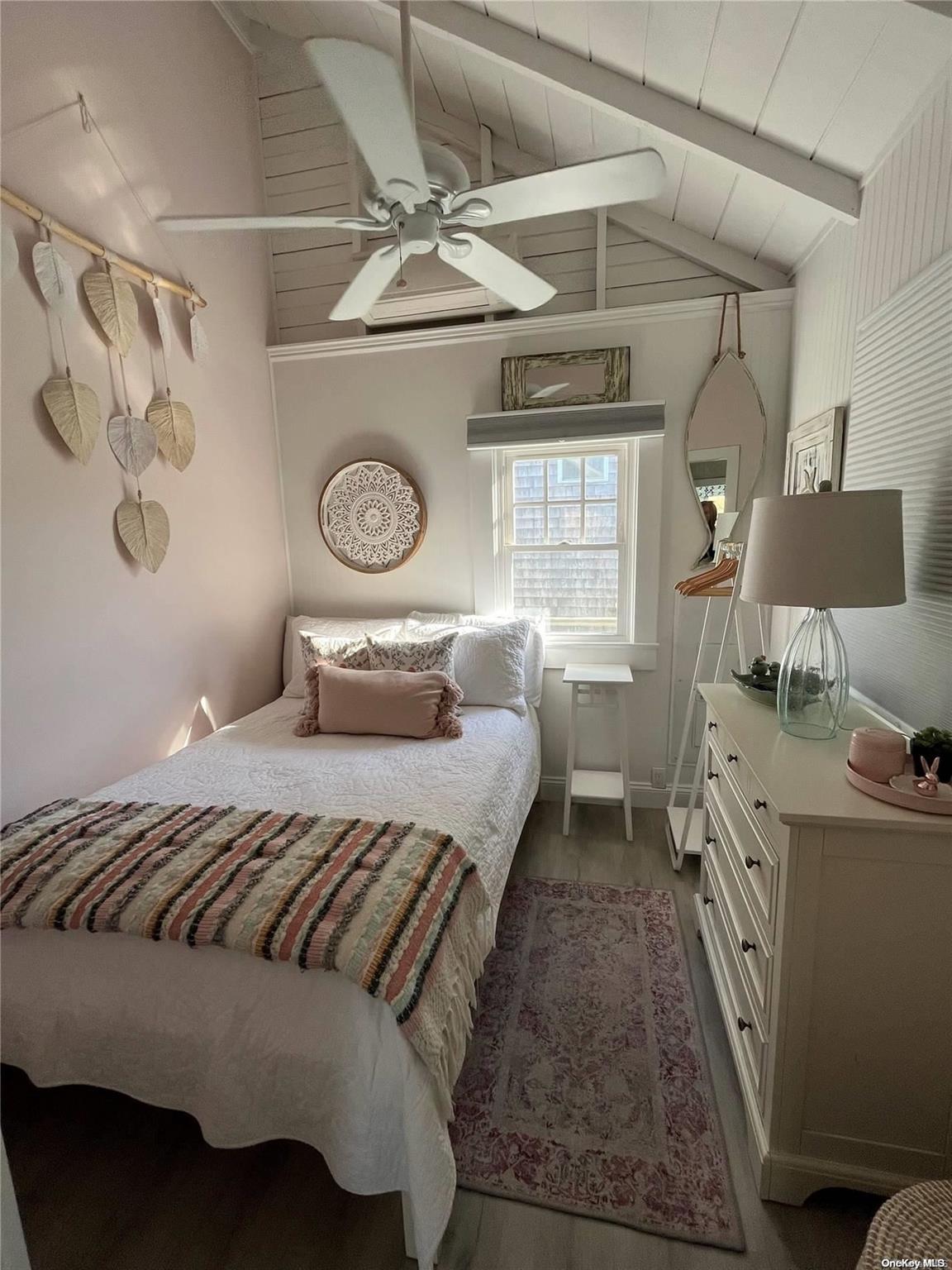 647 Ocean Breeze Property Photo 11