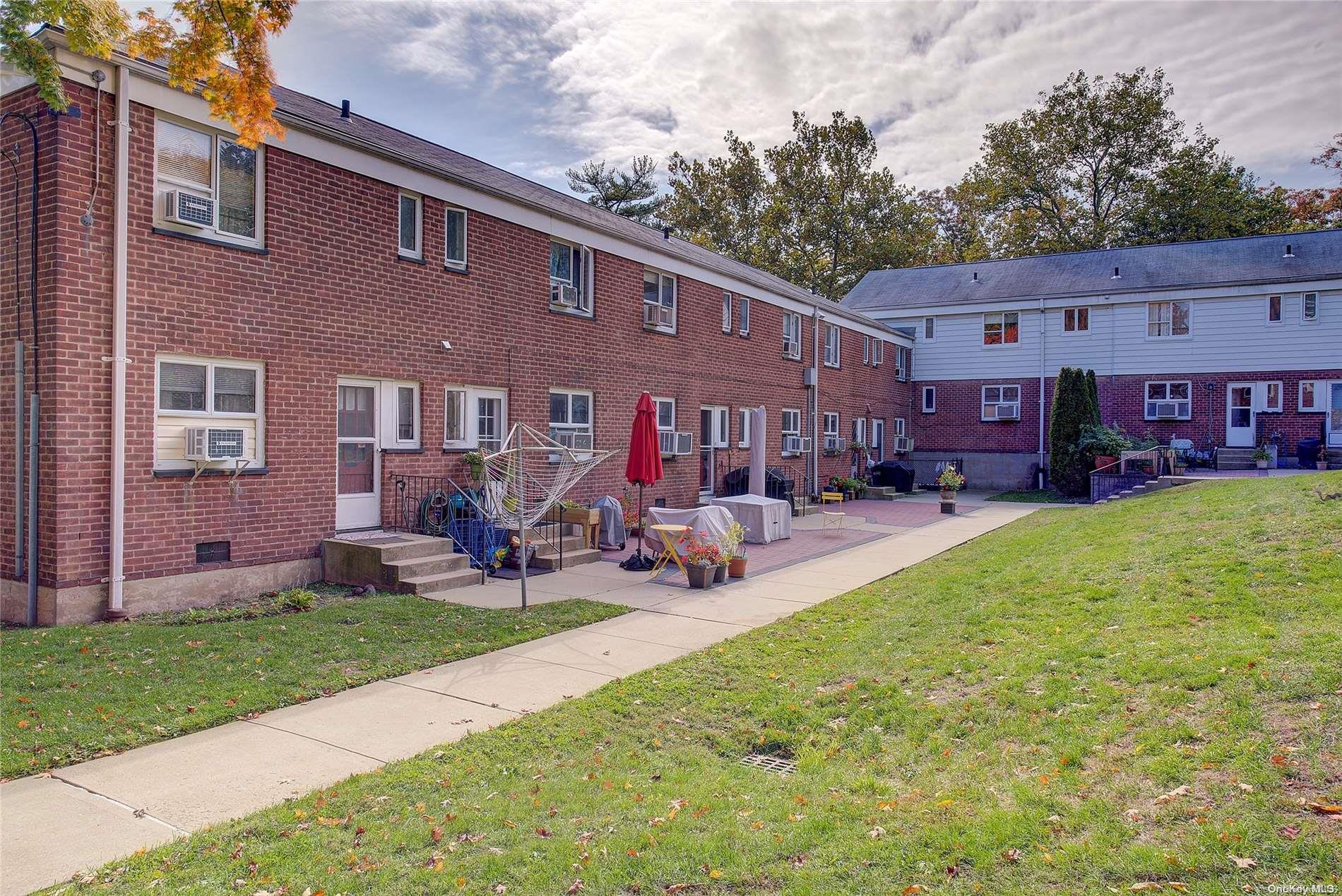 86-43 Springfield Blvd Duplex Property Photo 4