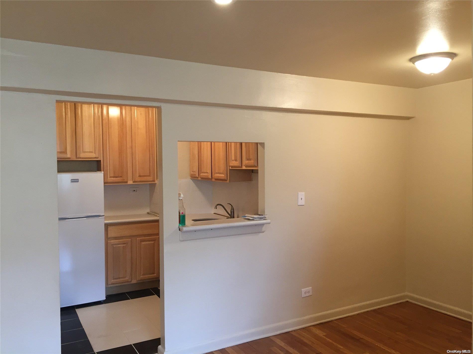 87-70 173rd Street 5g Property Photo 3