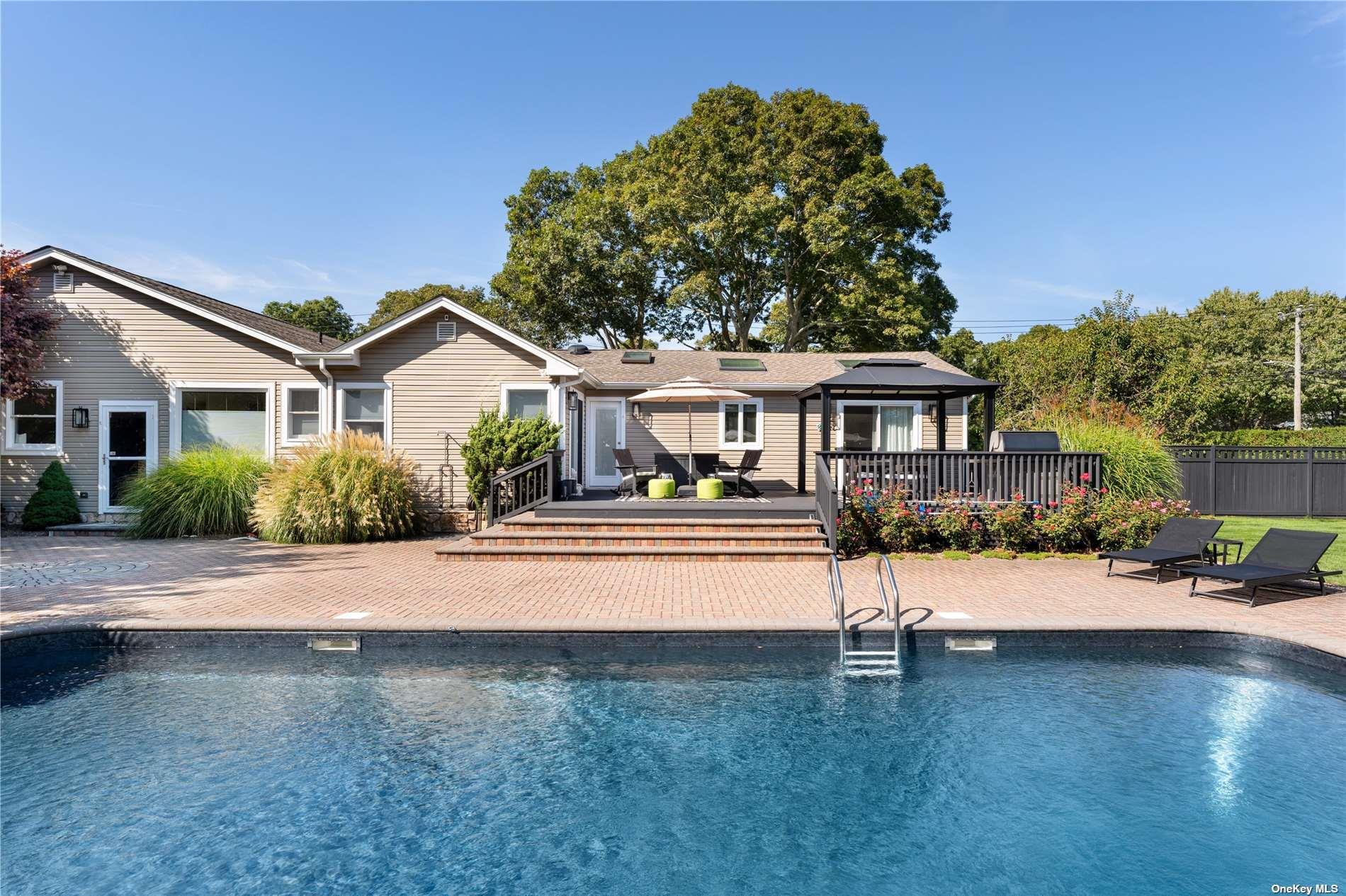 60 Lynncliff Road Property Photo 6