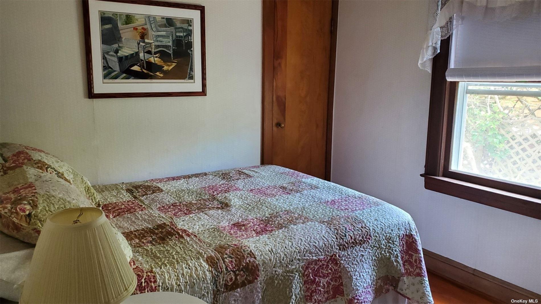 250 Cottage Walk Property Photo 8