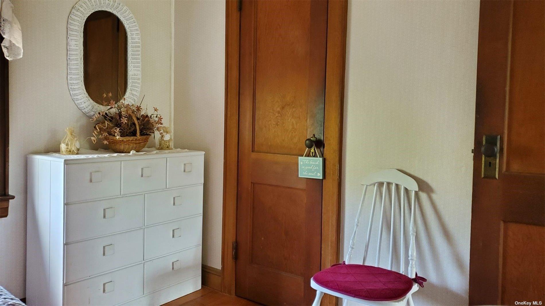250 Cottage Walk Property Photo 15