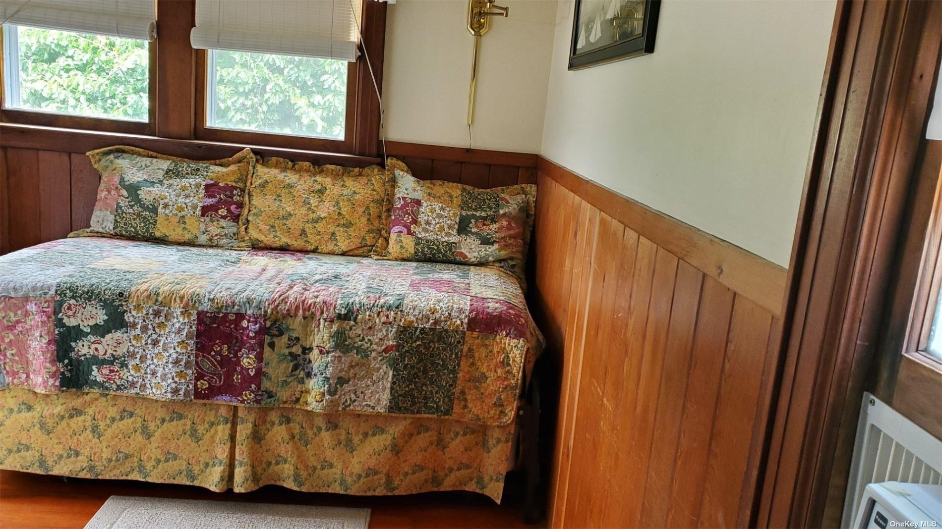 250 Cottage Walk Property Photo 16