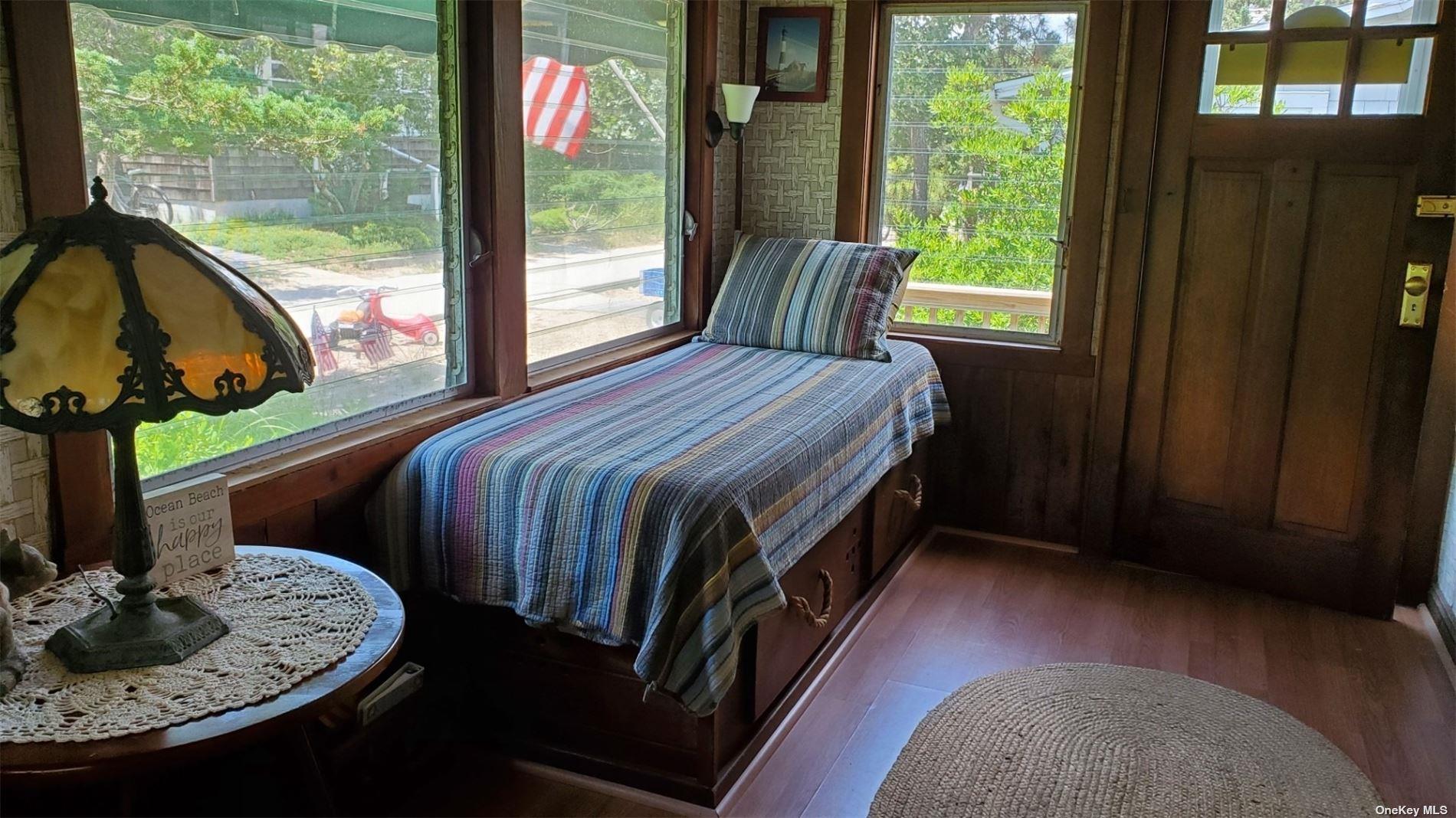 250 Cottage Walk Property Photo 17