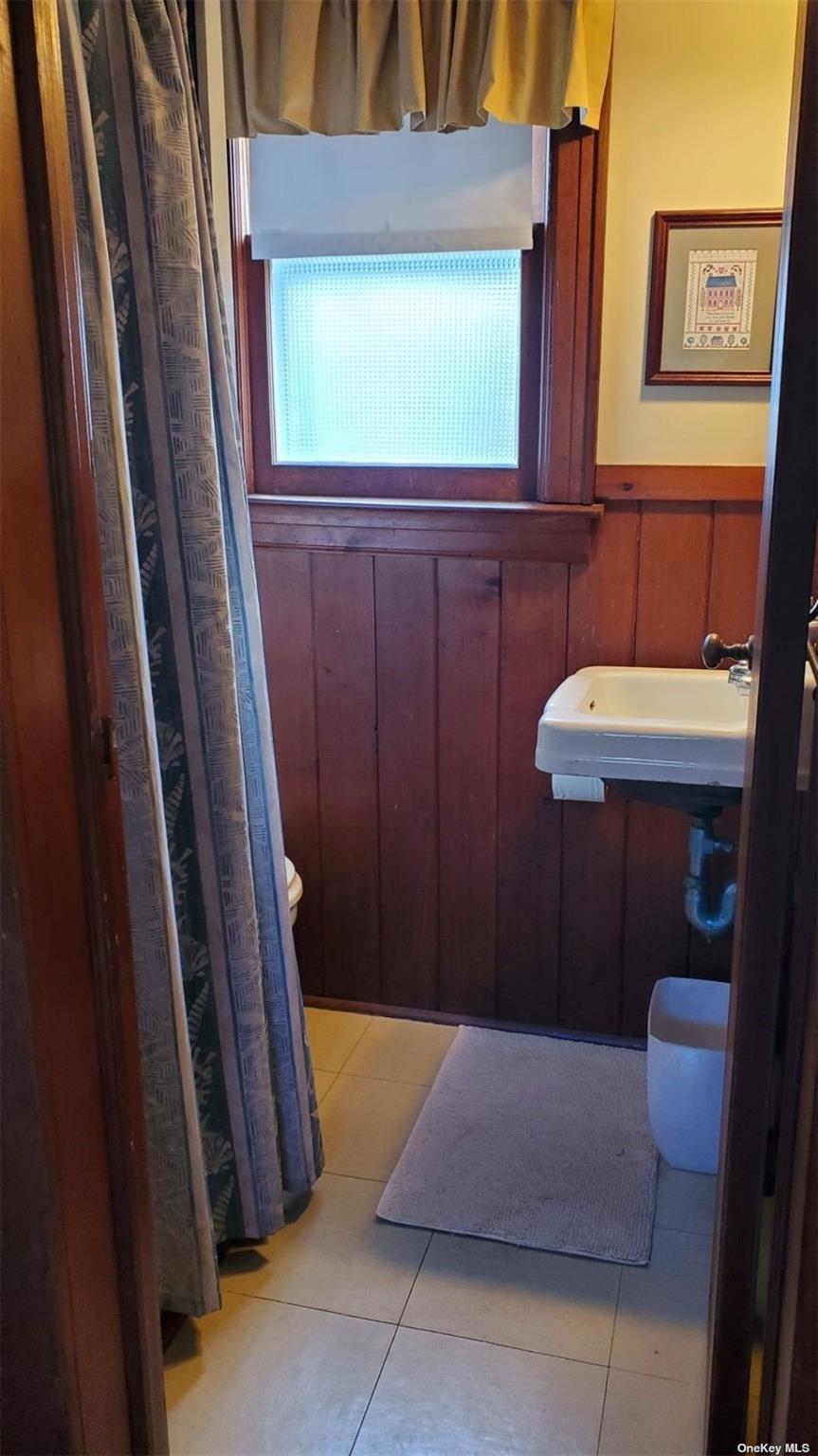 250 Cottage Walk Property Photo 18