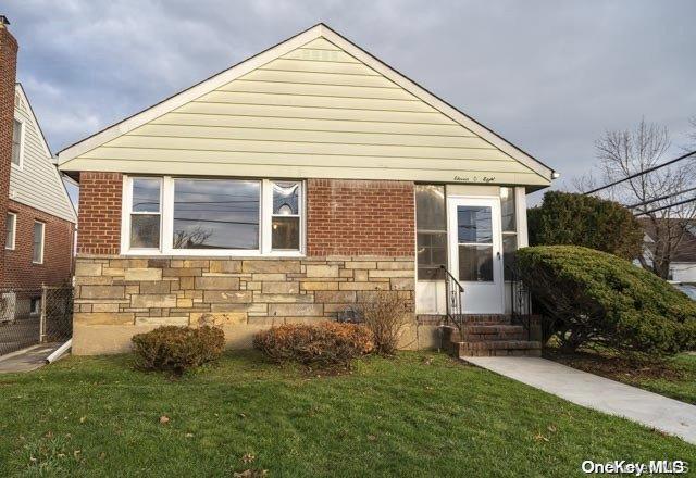 1108 New Hyde Park Road Property Photo 2