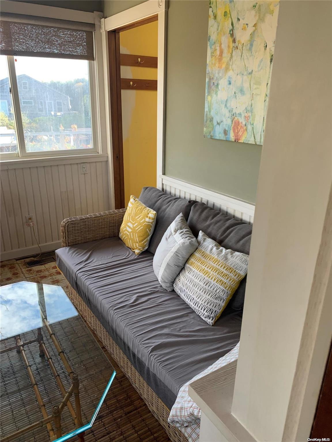 49 E Bayview Walk Property Photo 3