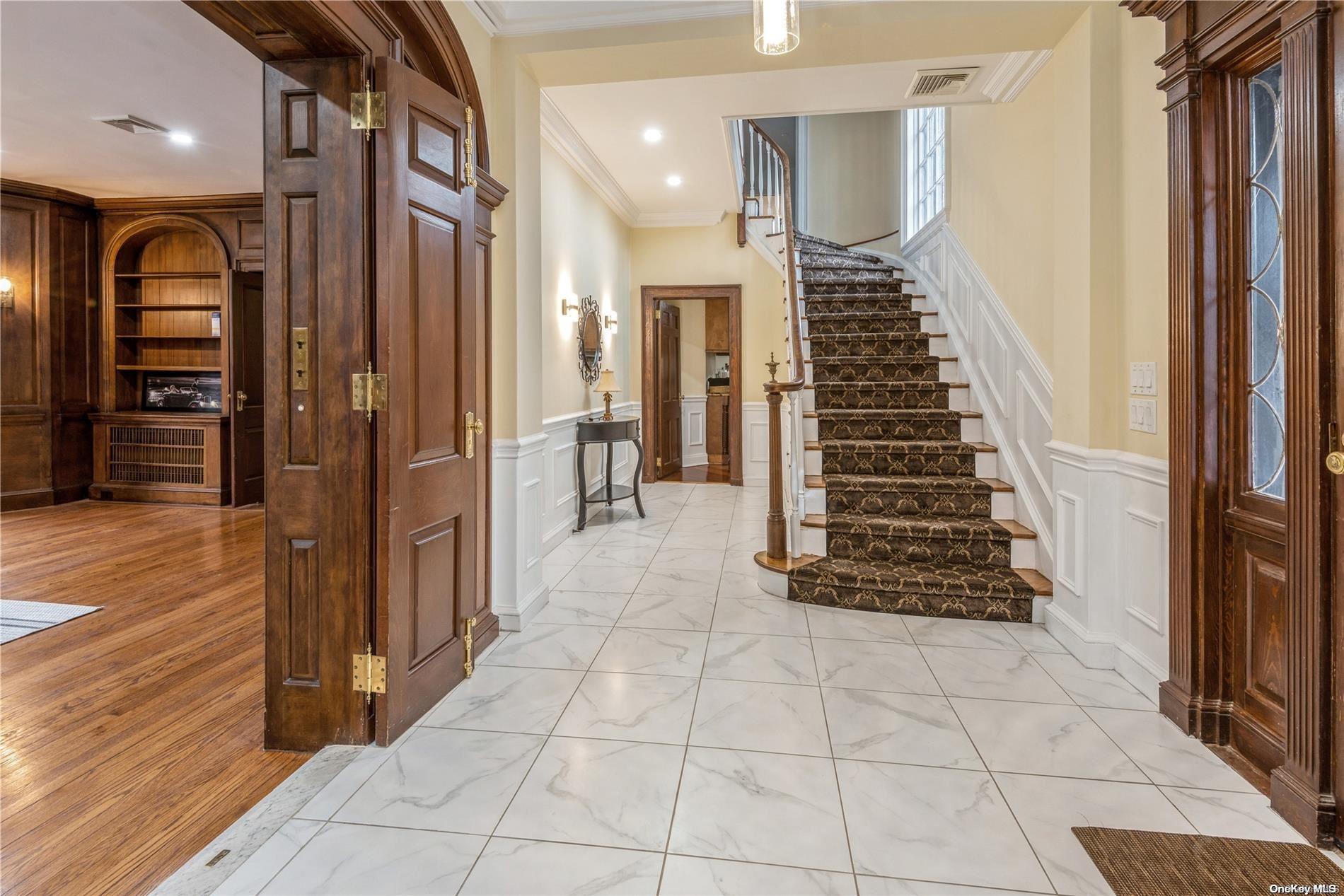 12 Hemlock Court Property Photo 2