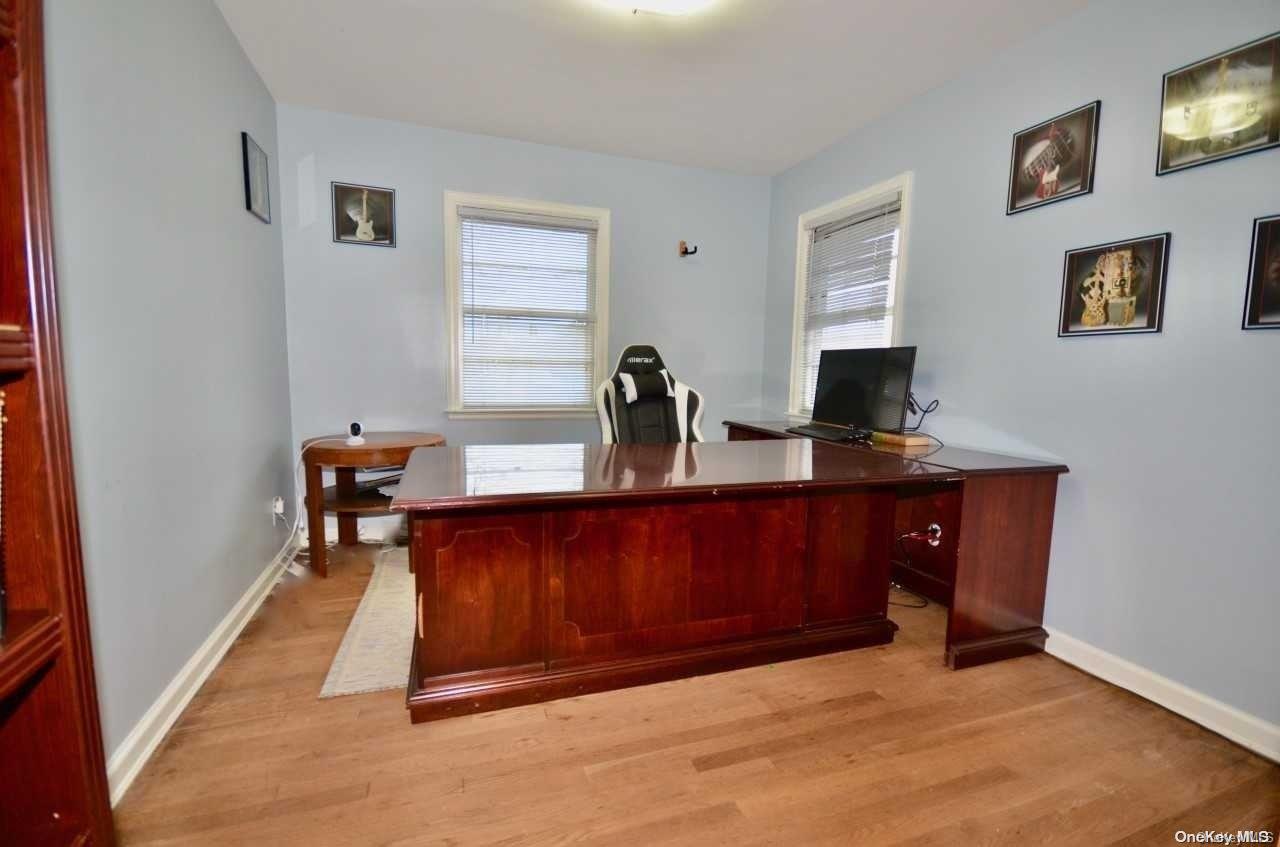 937 Walt Whitman Road Property Photo 7