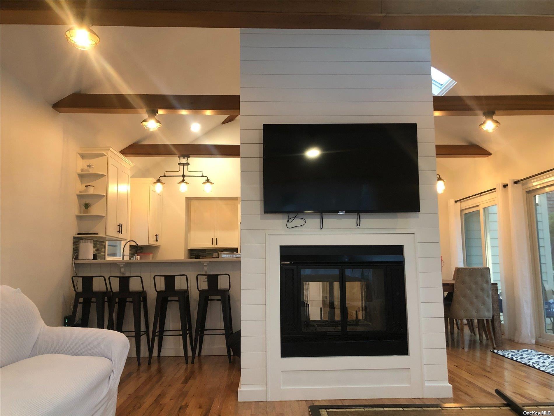 485 Bayberry Walk Property Photo 3