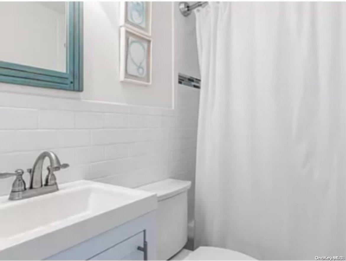 485 Bayberry Walk Property Photo 11