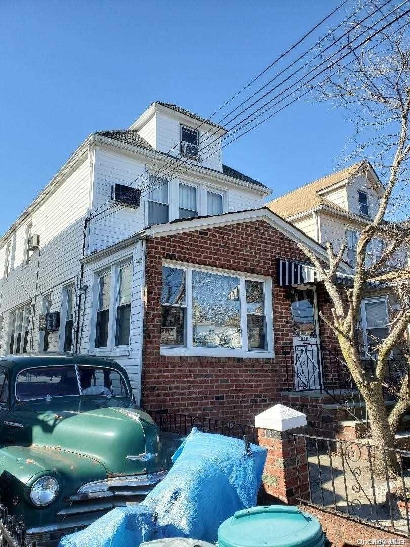 24-24 Gillmore Street Property Photo 2