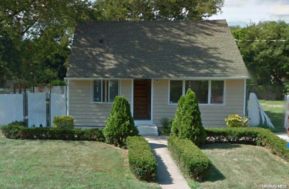 21 E Walnut Street Property Photo 2