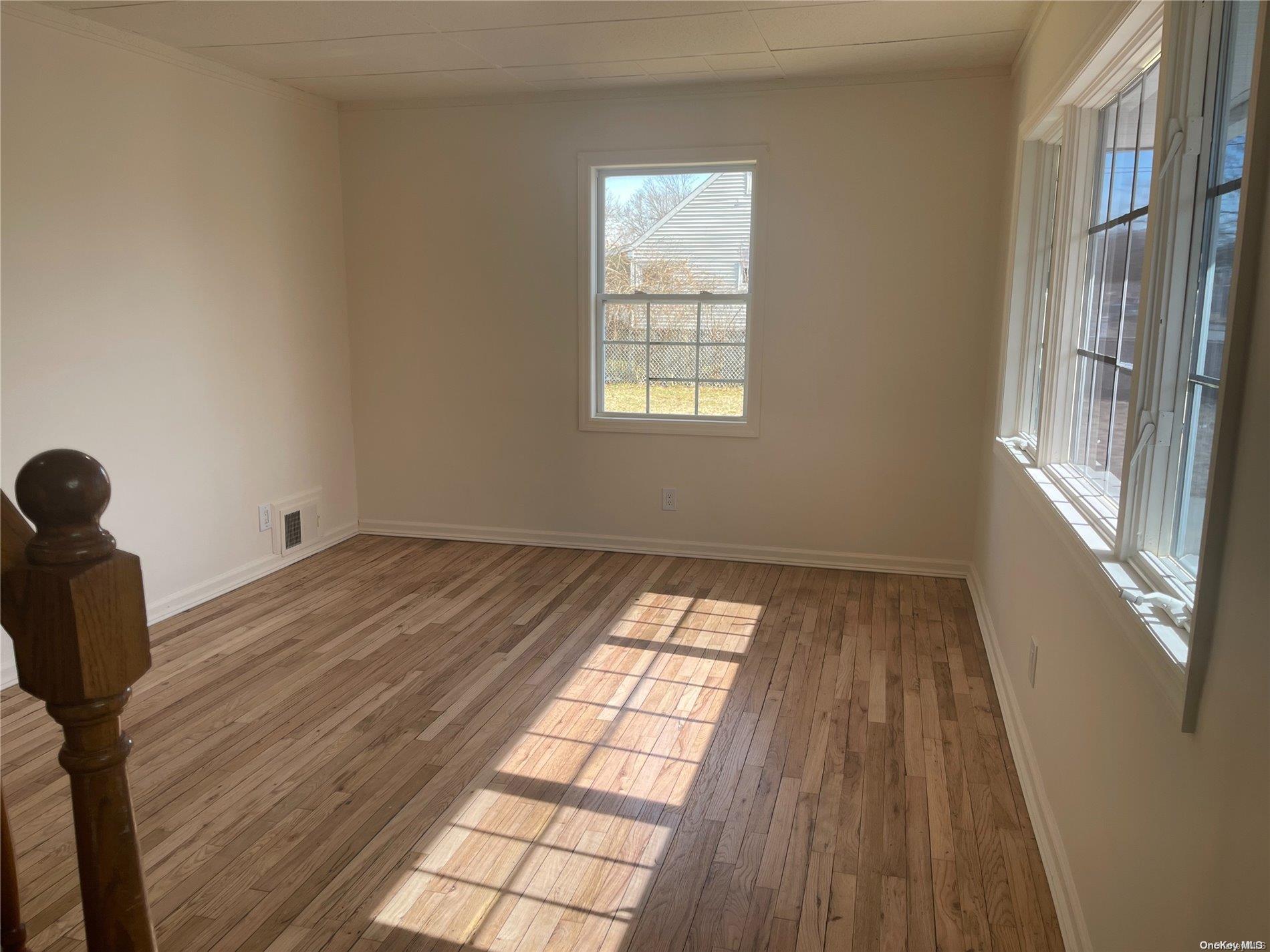 21 E Walnut Street Property Photo 3