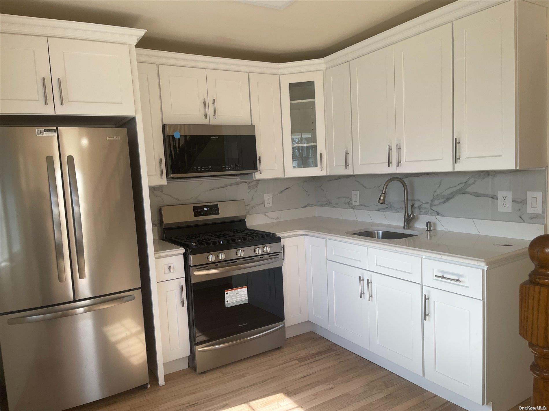 21 E Walnut Street Property Photo 4