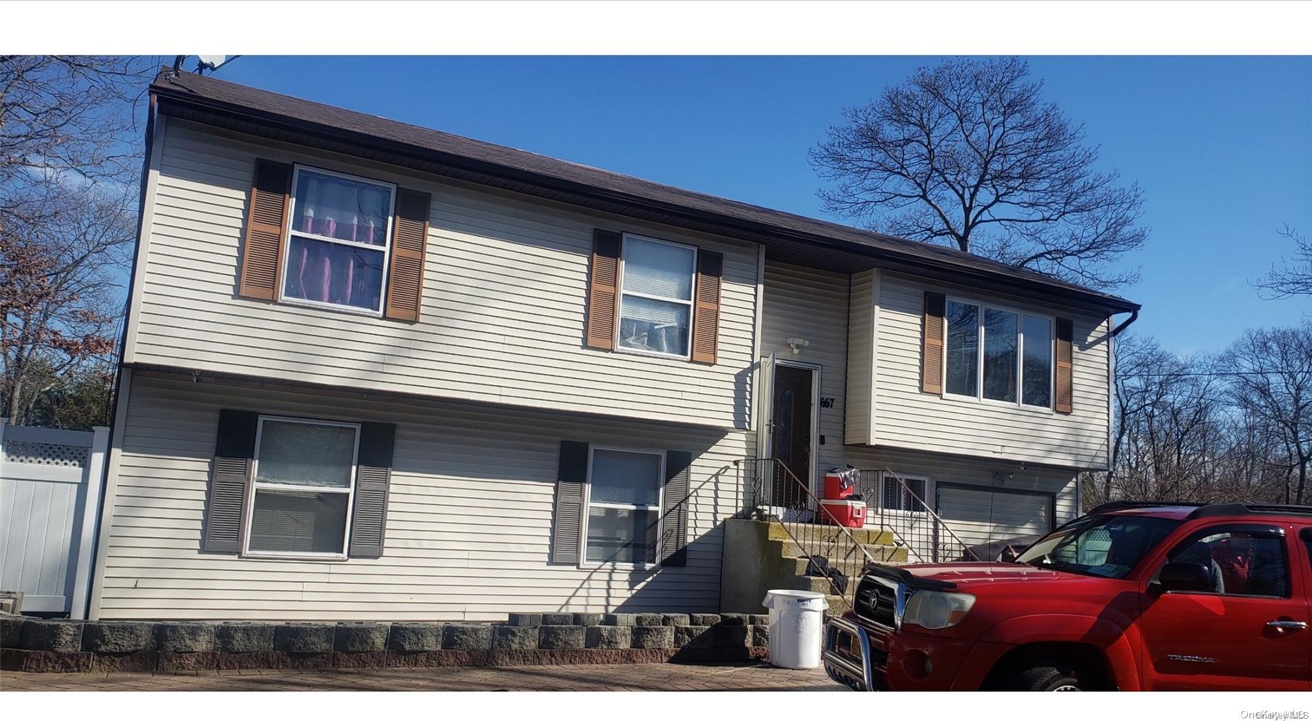 657 Wilson Boulevard Property Photo 2