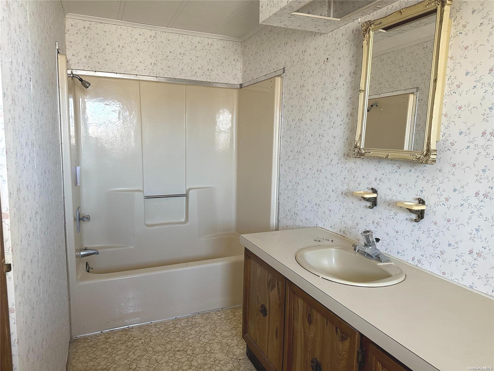55 Village Circle 1 Property Photo 7
