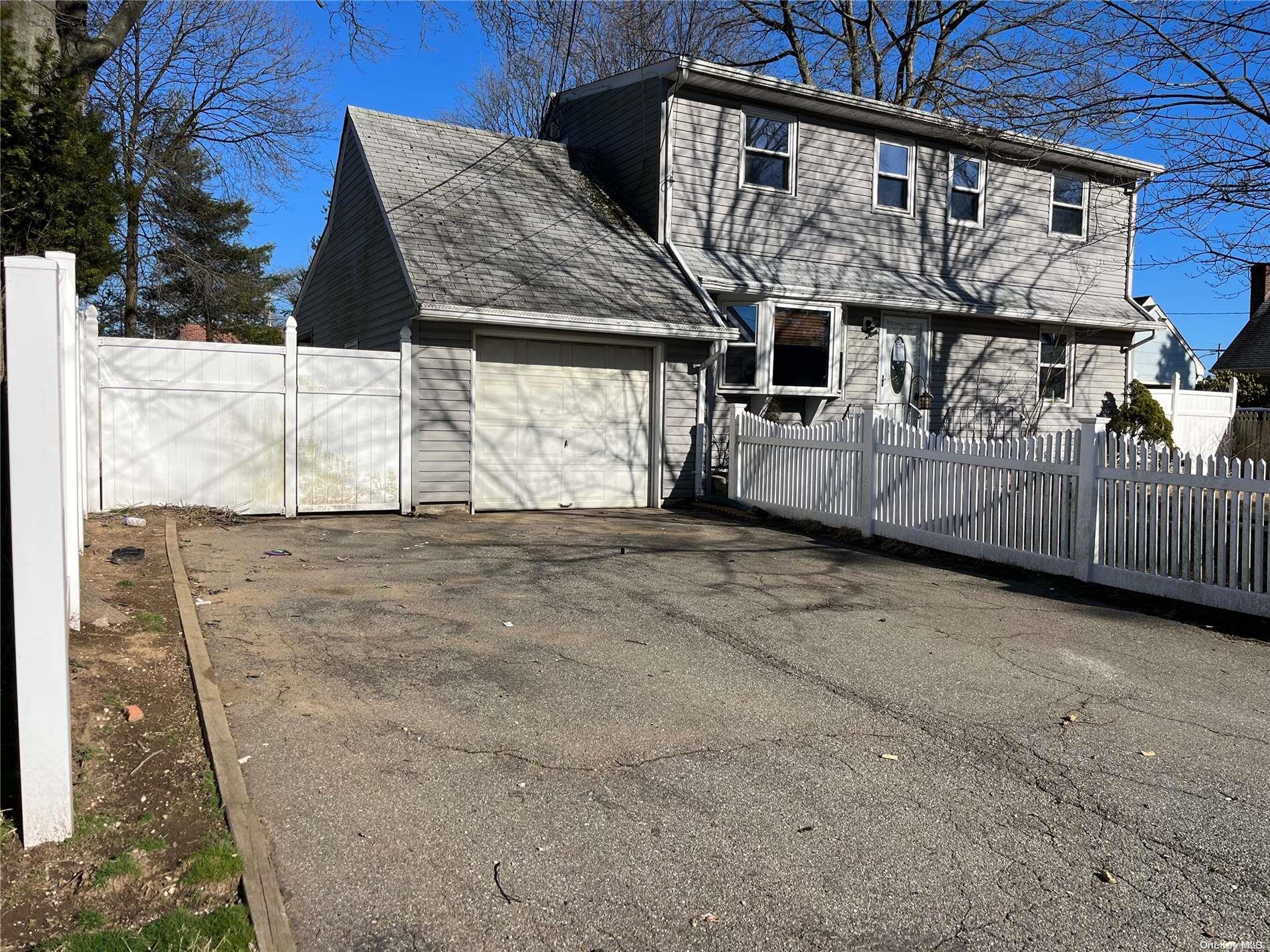 10 Field Place Property Photo 5