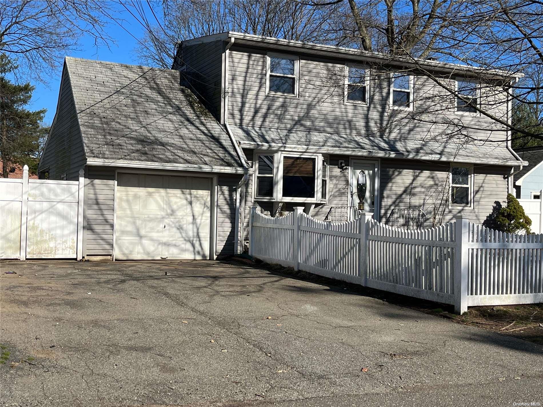 10 Field Place Property Photo 6