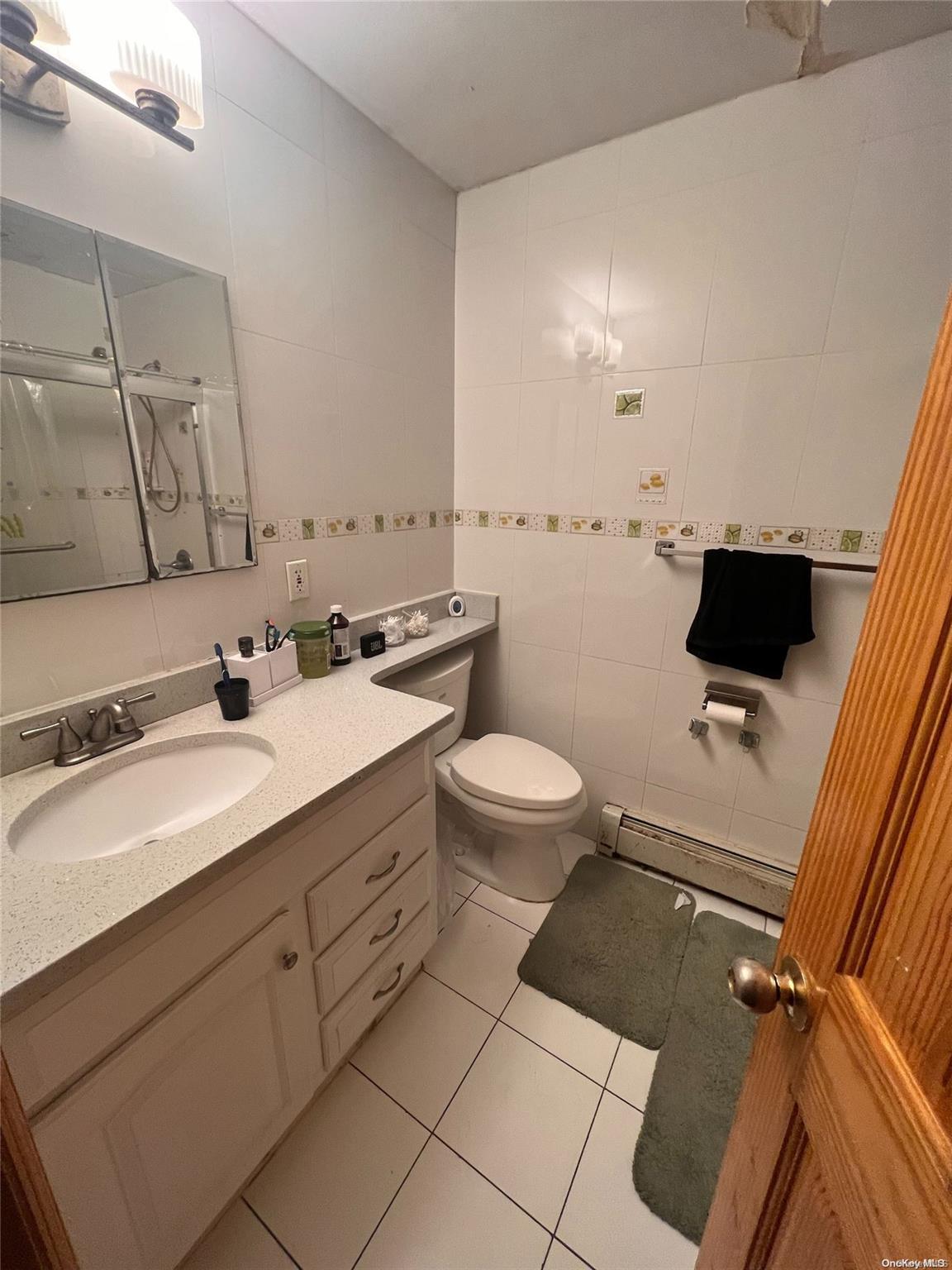 59-20 Xenia Street Property Photo 11