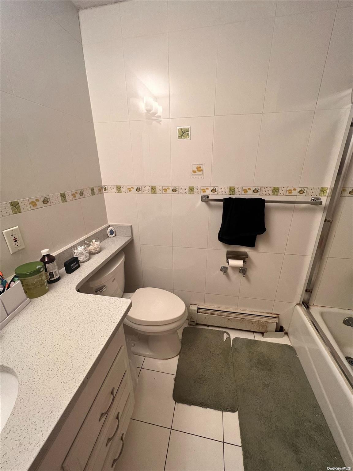 59-20 Xenia Street Property Photo 13