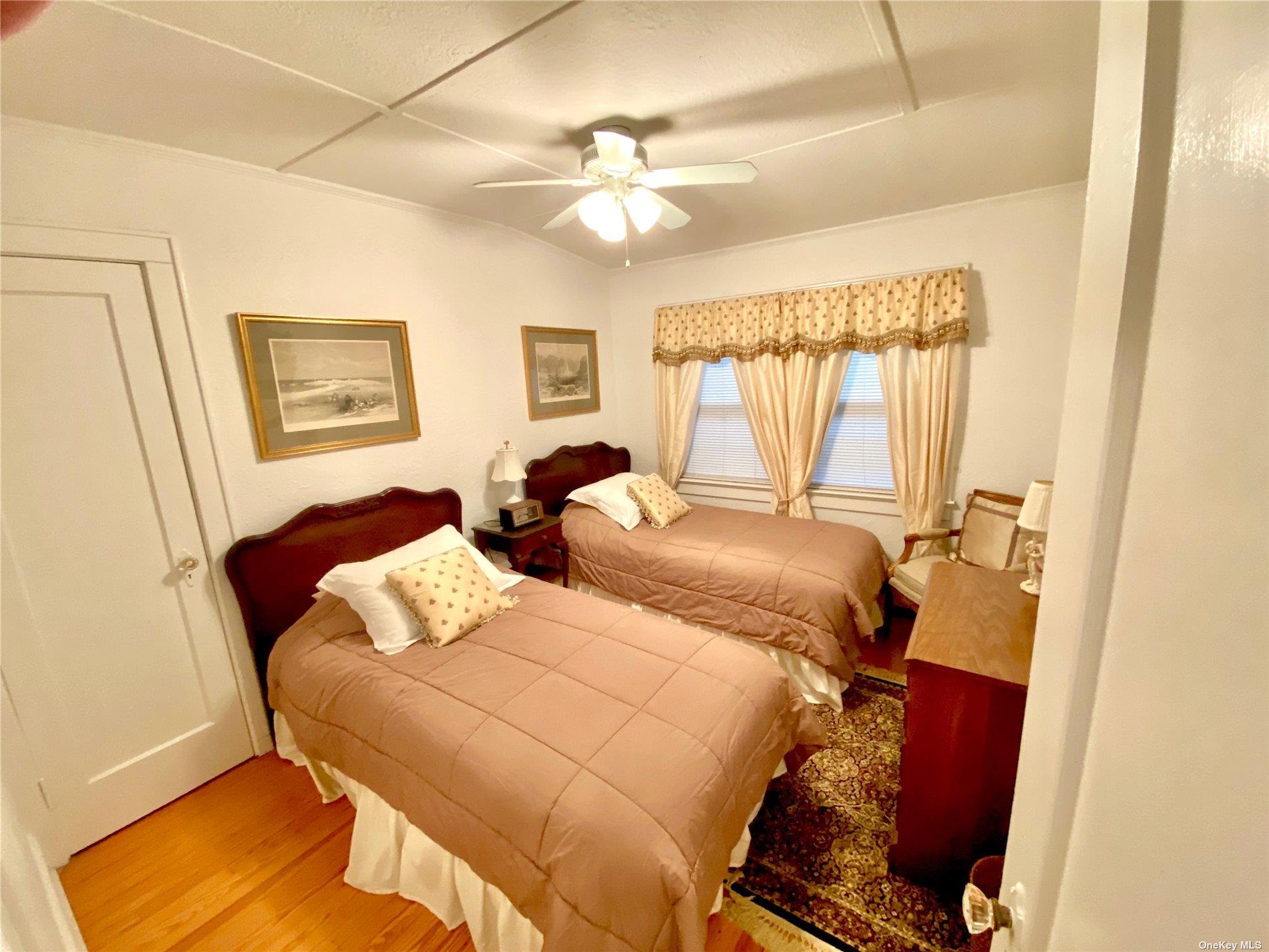 111 Inwood Property Photo 8
