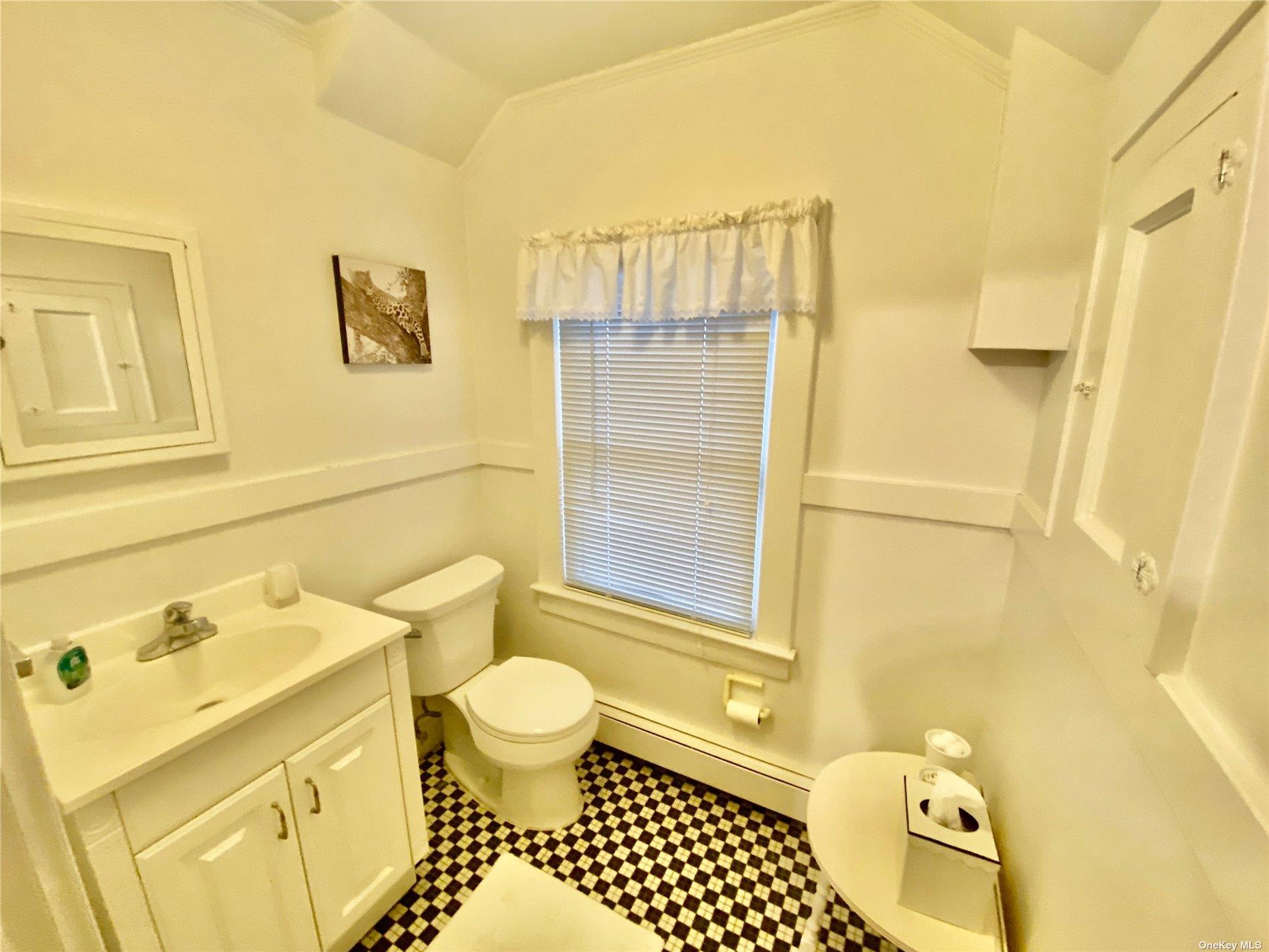 111 Inwood Property Photo 10