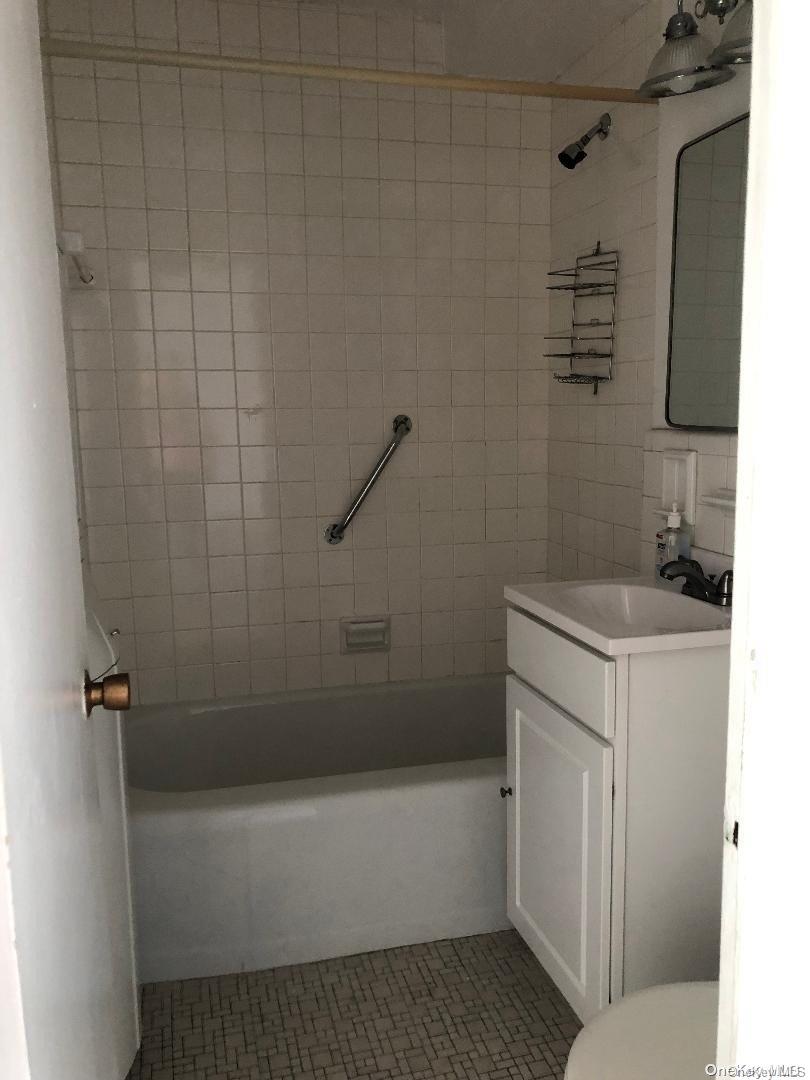 220-55 46th Avenue 15t Property Photo 9
