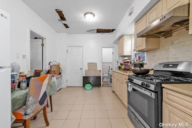 85-38 Homelawn Street Property Photo 12