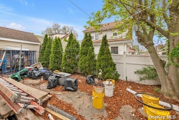 85-38 Homelawn Street Property Photo 19
