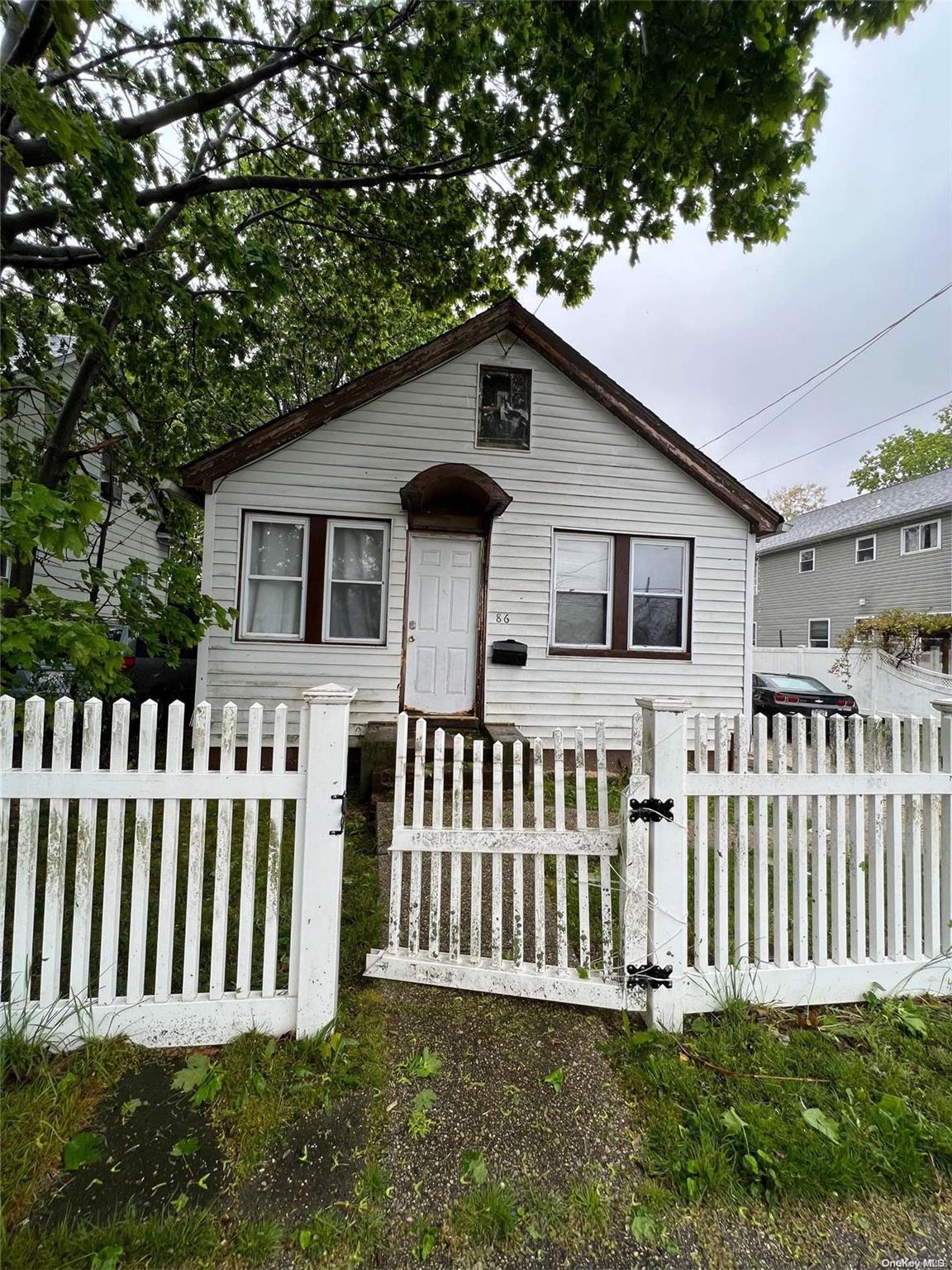 86 Linden Avenue Property Photo 1