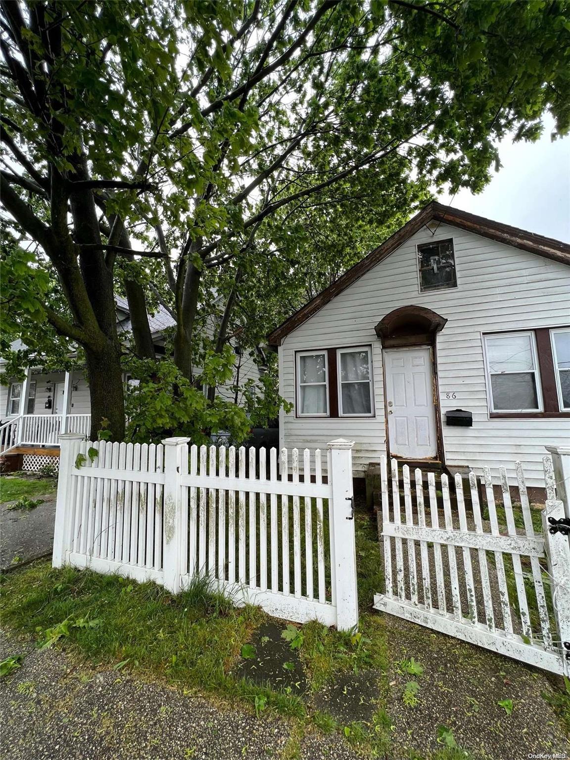 86 Linden Avenue Property Photo 3