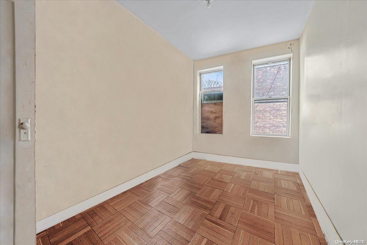 994 Rutland Road Property Photo 4
