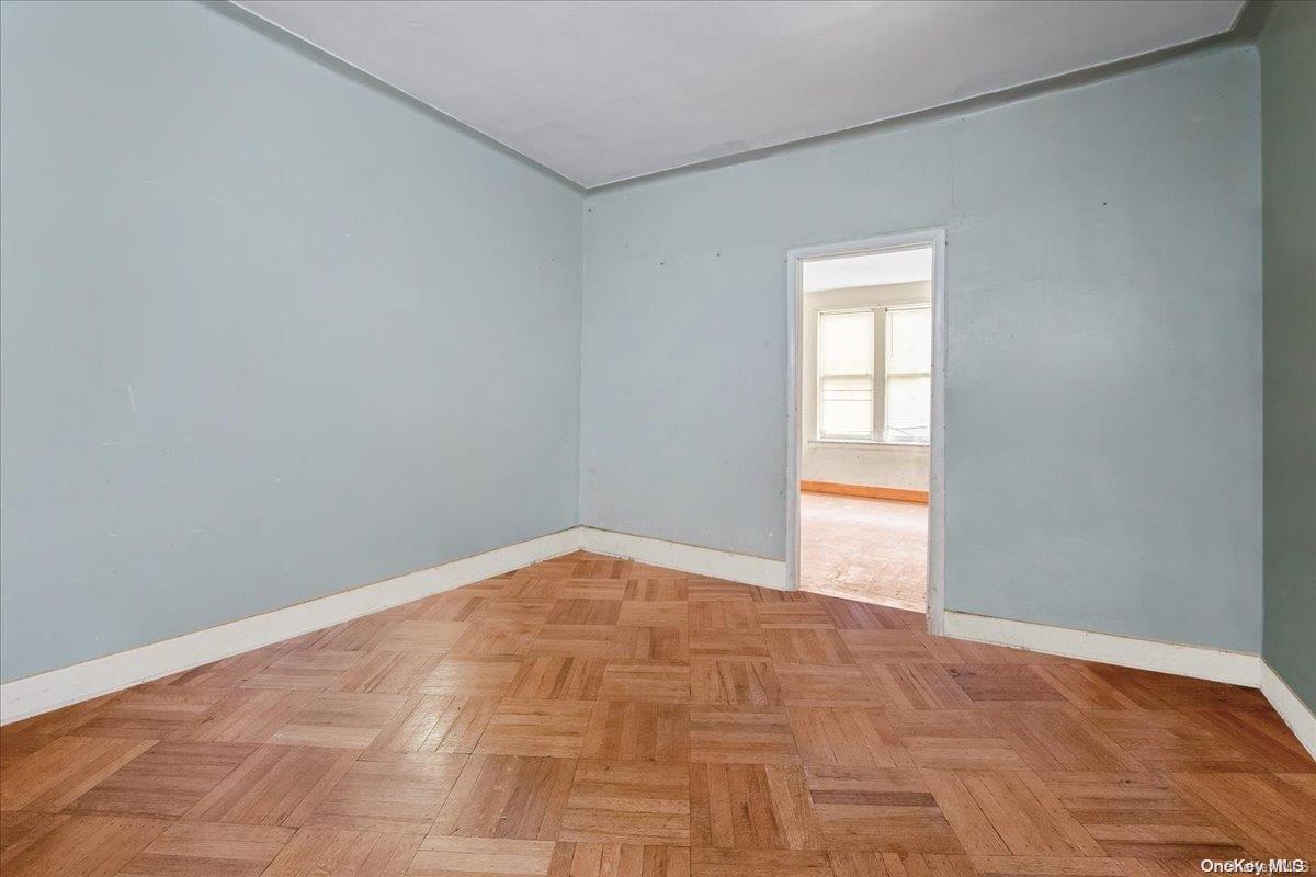 994 Rutland Road Property Photo 8