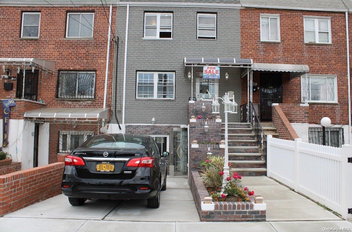184-15 Henderson Avenue Property Photo 16